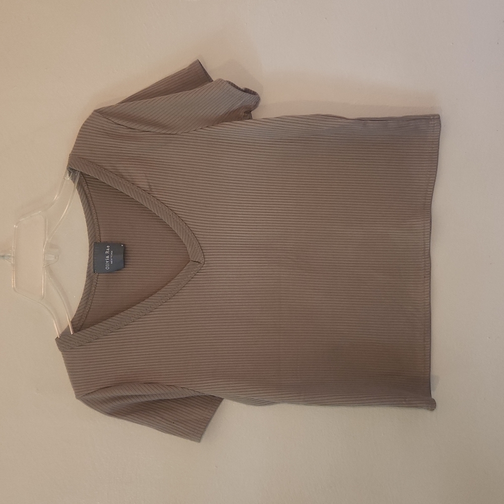 Olivia Rae Ribbed Crop Top. Medium